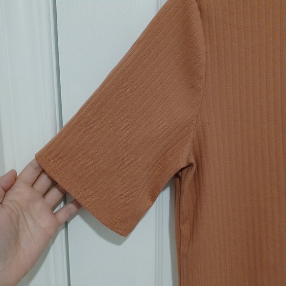 George - Crop top with mock neck - Picture 5 of 6